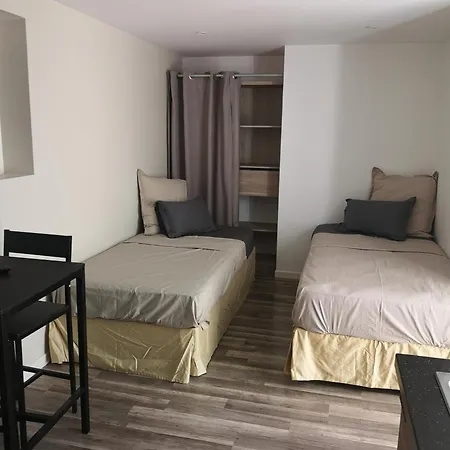 Apartment Maison Papa 2 *